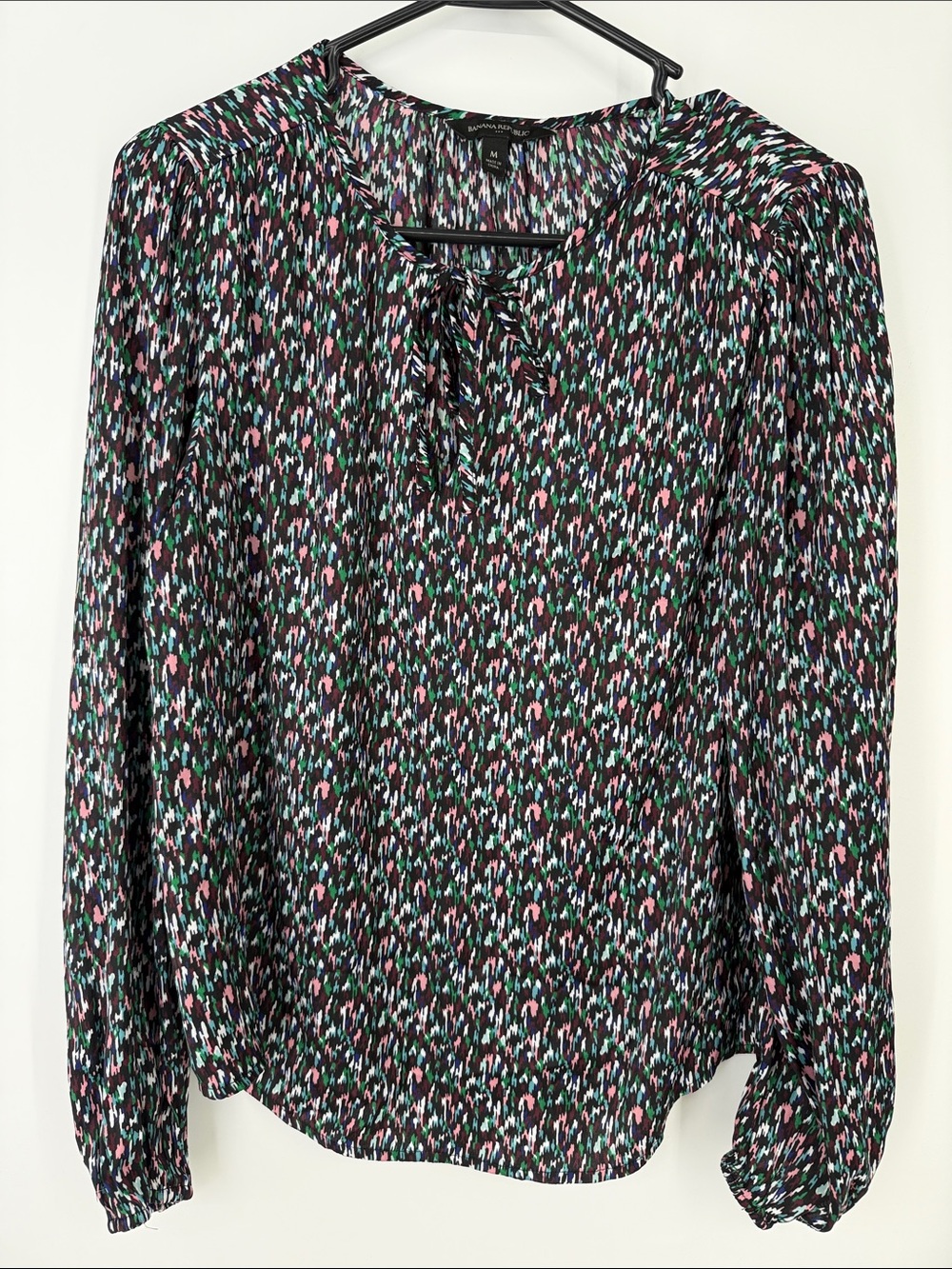 Banana RepublicLightweight Long-Sleeve Printed Blouse Medium